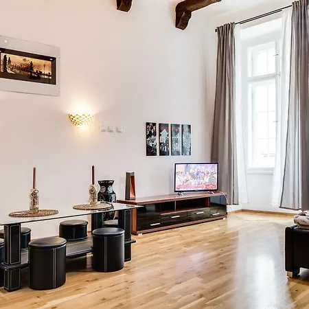 Art Ruzova Apartment *